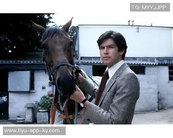 皮尔斯坦言第一次约会不亲吻女孩坚持原则展现绅士风度 皮尔斯坦言第一次约会不亲吻女孩坚持原则展现绅士风度